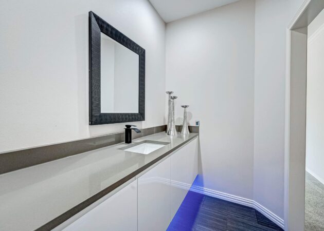 Elegant White Gloss Vanity