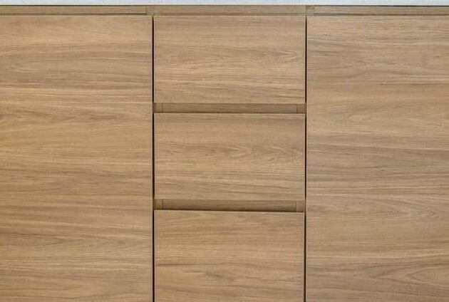 Tule: Contemporary Vanity