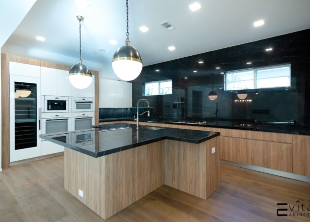 Tule: White Gloss Design